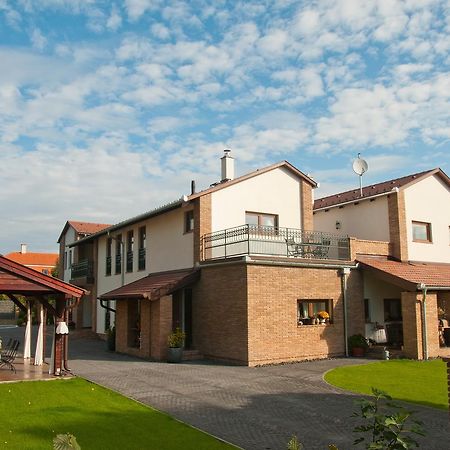 Anita Home Дьєнешдіаш Екстер'єр фото
