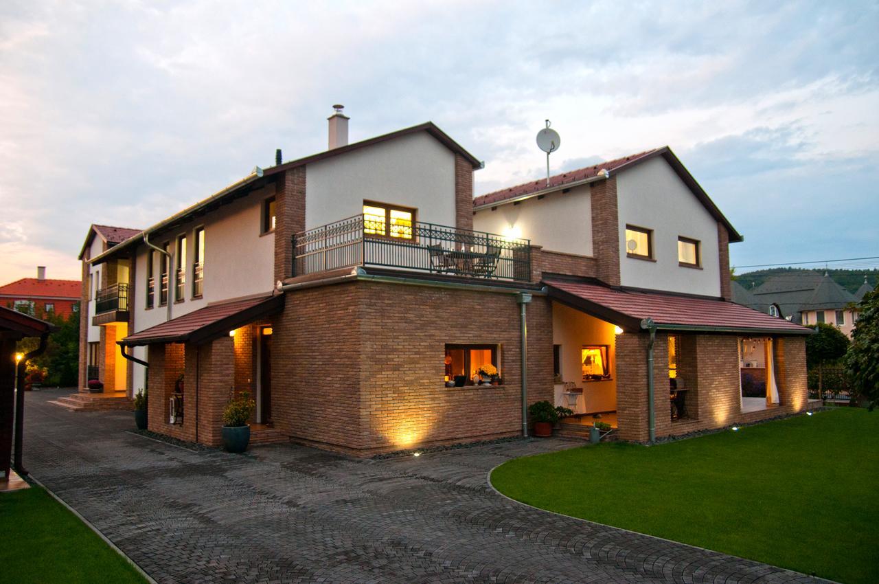 Anita Home Дьєнешдіаш Екстер'єр фото